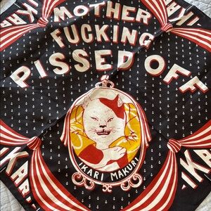 Ikari Makuru Black and Red Graphic Bandana